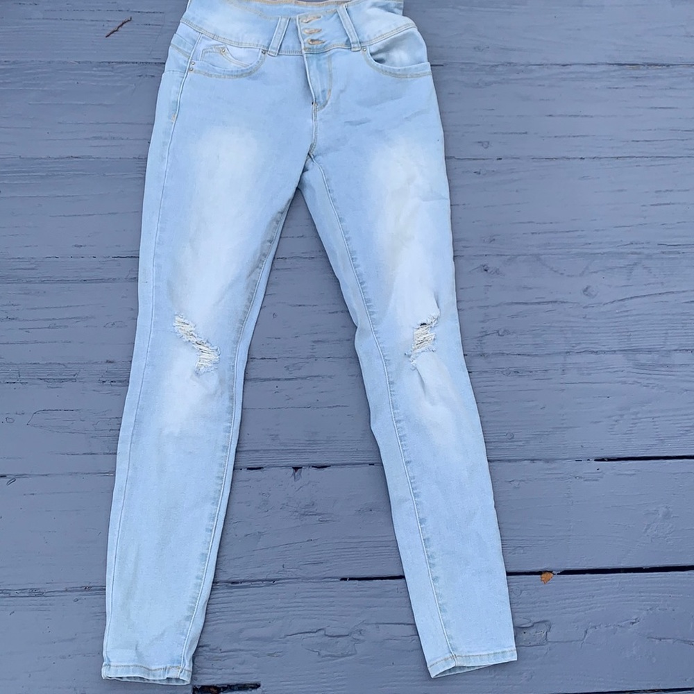 mid rise, never worn.